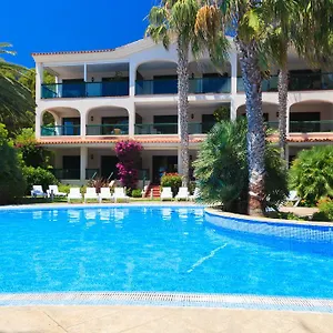 Uhc Costa Linda Family Complex Appartement